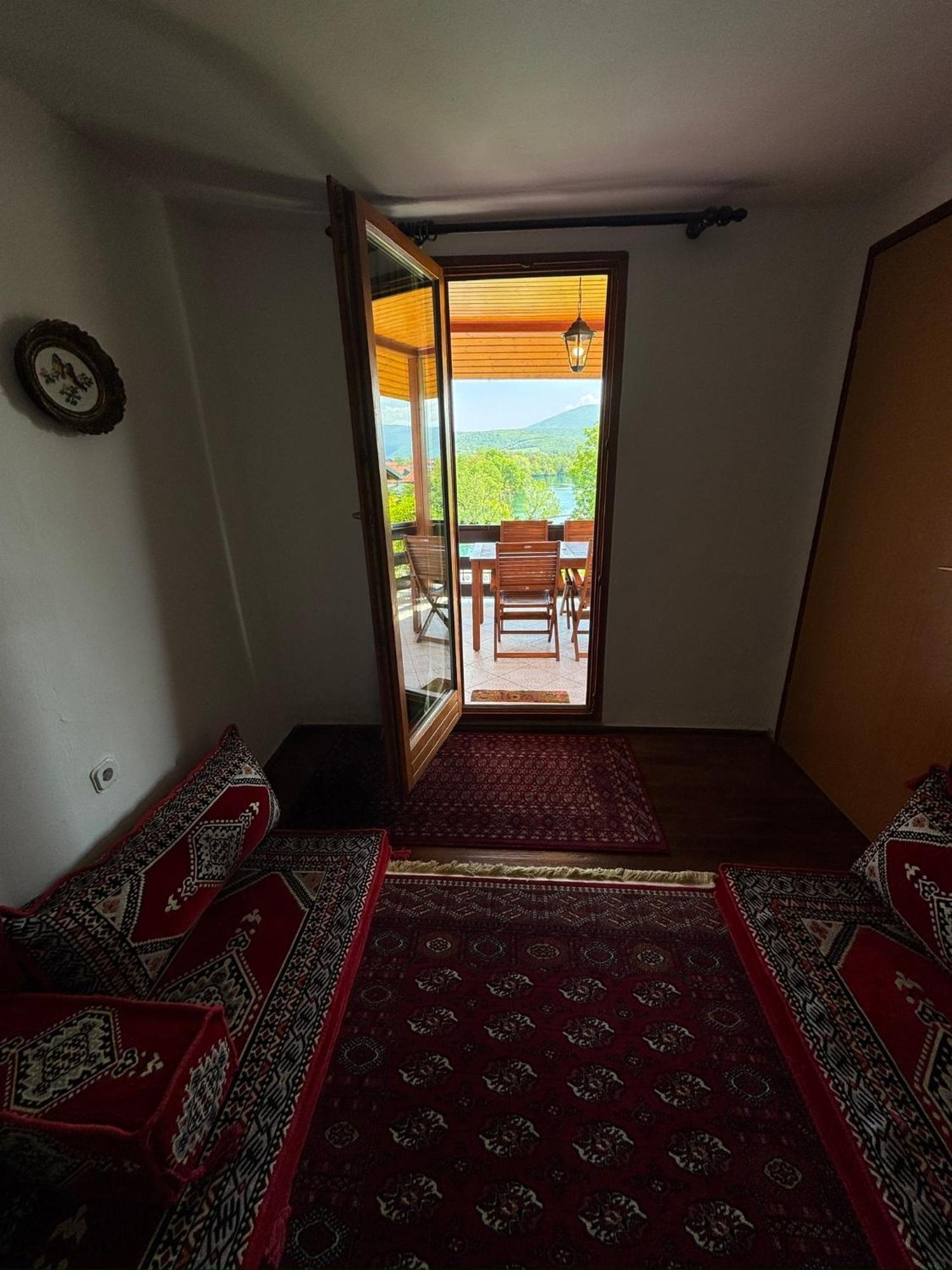 Вилла Resting House Oaza Бихач Экстерьер фото